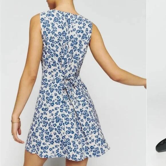Reformation Rilynn Button Front Tie Back Sundress Blue Floral US 6 New - Picture 3 of 14